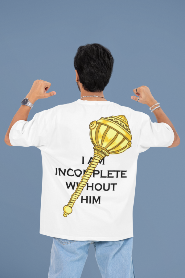 back view mockup featuring a man pointing at his oversized t shirt m53038 (28)